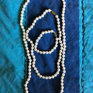 3pc set: 2 necklaces and matching bracelet